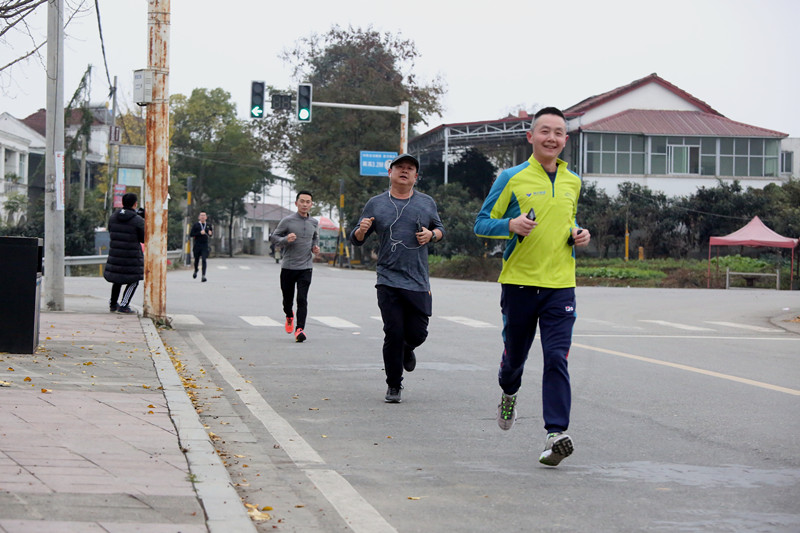 凝心聚力，筑梦未来 ——50公里徒步团建活动圆满结束